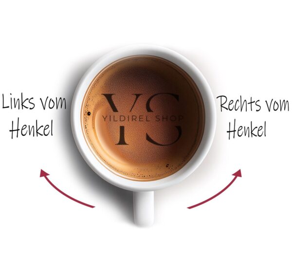 Personalisierte Tasse mit Initiale und Name – verziert mit blumigem Dekor in Blau