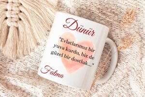 Personalisierte Keramiktasse „Dünür“ mit Herz