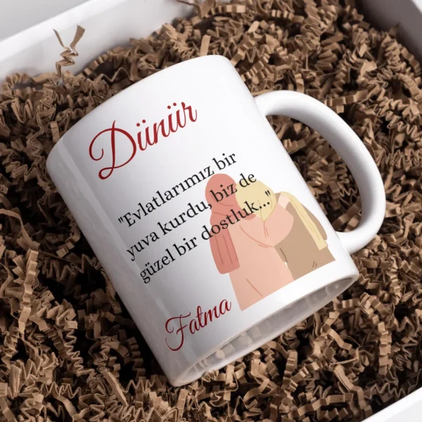 Personalisierte Keramiktasse „Dünür“ mit Hijabi