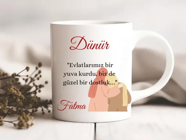 Personalisierte Keramiktasse „Dünür“ mit Hijabi