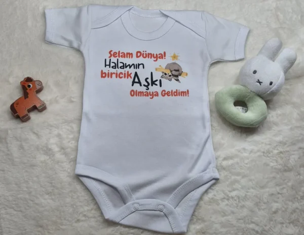 Babybody Türkisch – „Selam Dünya! Halamın biricik aşkı olmaya geldim!“