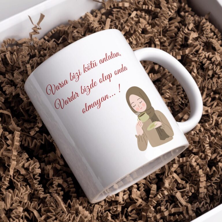 Keramiktasse „Varsa Bizi Kötüleyen, Vardır Bizde Olup Onda Olmayan“ –Hijabi