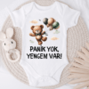 Baby Body Mockup (5) Babybody Türkisch – „Panik yok, Yengem var! “
