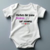 100% Baumwolle (11) Babybody Türkisch – „Herkes bir yana Dedem sol yanima“